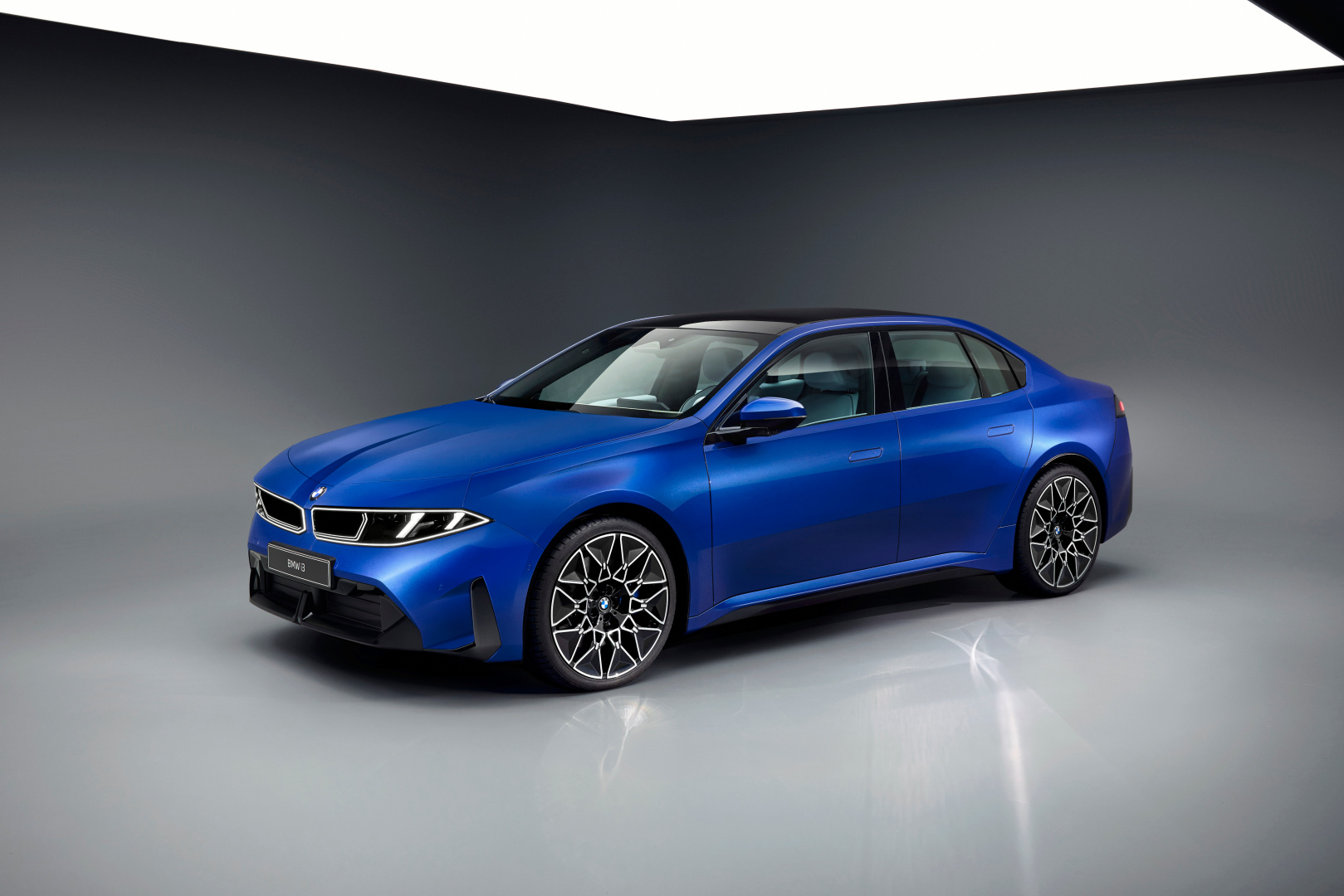 SMALL_P90632225_highRes_the-new-bmw-i3-50-xd